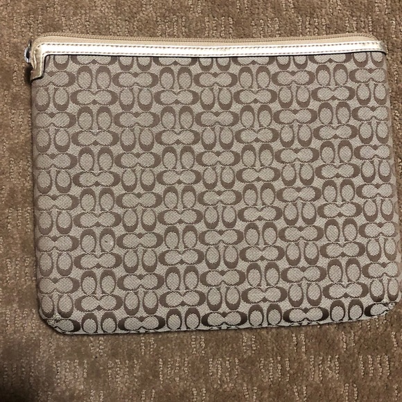 Coach iPad case - Picture 3 of 3